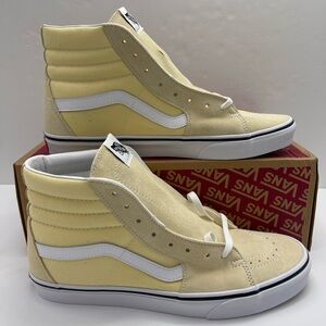 Vans Men’s Sk8-Hi
Vanilla Custard/True White 
VN0A38GEVKV Sneakers